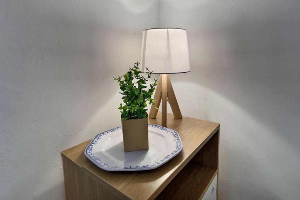 Studio Vue Sur La Roche, Au Calme Moustiers #1 Apartment Екстериор снимка